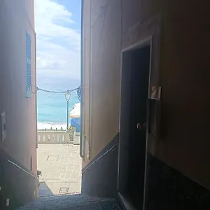 https://blue-windows.hotelitalianriviera.com